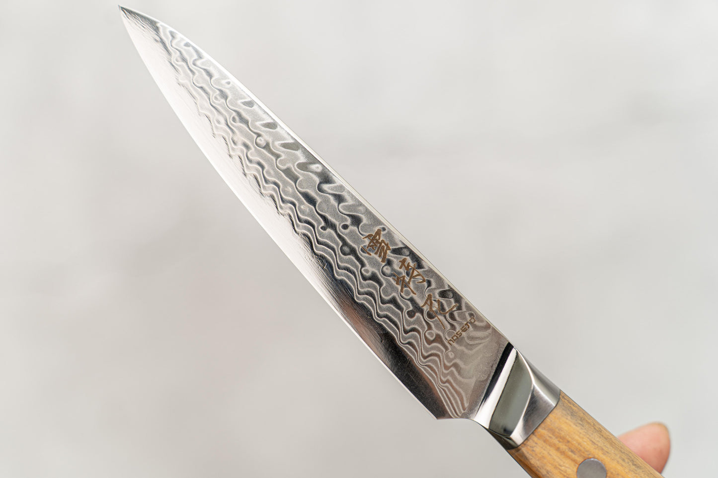 Couteau Damas 130 mm, noyau en acier AUS-10, 45 couches, bois d'olivier
