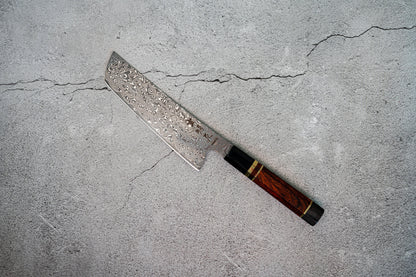 Couteau Noseto Kaji Nakiri 180 mm, Damas, noyau en acier VG-10, 67 couches, cornes de buffle, bois de fer