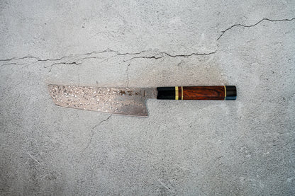 Couteau Noseto Kaji Nakiri 180 mm, Damas, noyau en acier VG-10, 67 couches, cornes de buffle, bois de fer