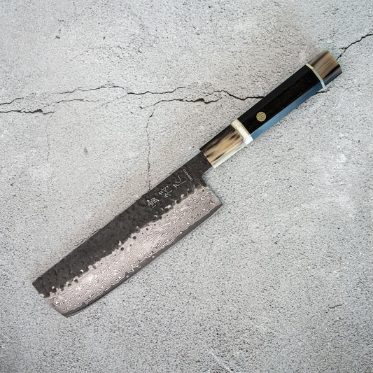 Noseto Vg10 67 couches Damas Tsuchime Finition Nakiri 180 mm Corne de buffle blanche Bois d'ébène