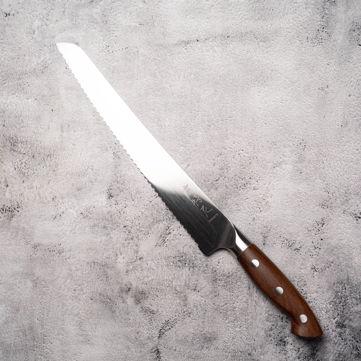 NOSETO German AKA Bread Knife 240mm Stainless Steel High Quality Red Wood Handle