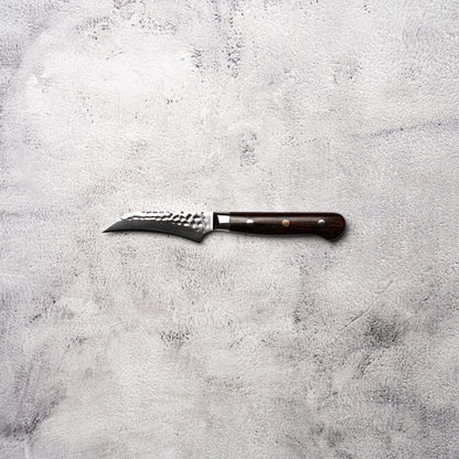 Couteau à découper/parer Noseto Yohan en damas martelé 90 mm, manche occidental en palissandre