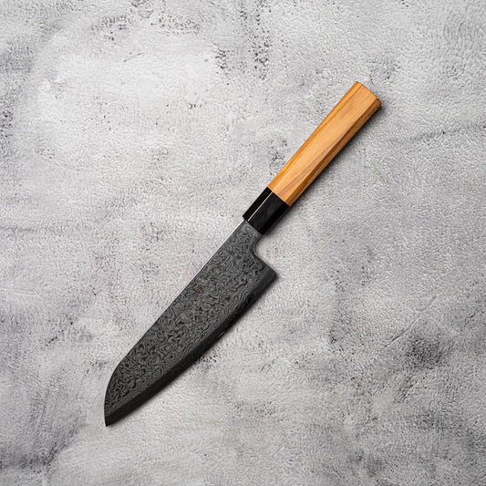 Couteau Santoku Noseto Nato 180 mm 67 couches Damas avec bois d'olivier et corne de buffle