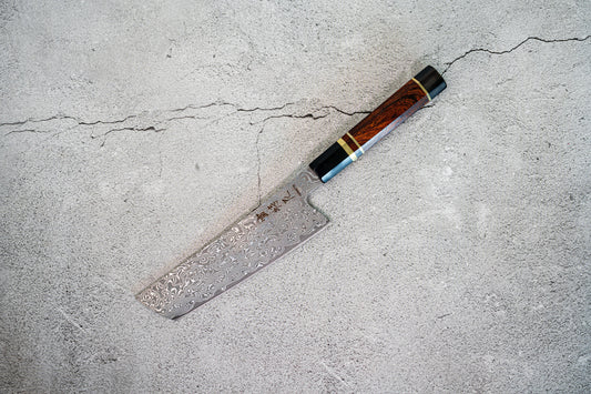 Couteau Noseto Kaji Nakiri 180 mm, Damas, noyau en acier VG-10, 67 couches, cornes de buffle, bois de fer