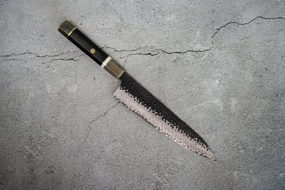 Gyuto Noseto Vg10 67 couches Damascus Tsuchime Finish 230 mm Corne de buffle blanche Bois d'ébène