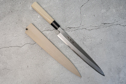 Couteau japonais Yanagiba en acier blanc Sakai Takayuki Kasumitogi, manche en magnolia