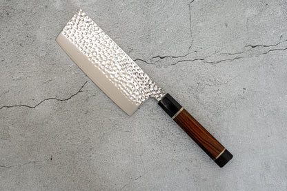 Noseto Suki Tall Nakiri Cleaver 67 couches martelé Damas Desert Iron Wood Handle