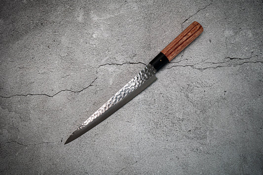 Couteau japonais Sujihiki martelé Kanetsune DSR-1K6 210 mm, manche en bois de pakka rouge