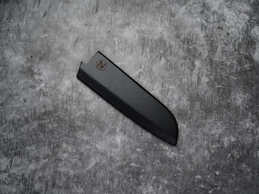 Couteau Santoku Saya Noseto 180 mm en bois de noyer magnétique noir