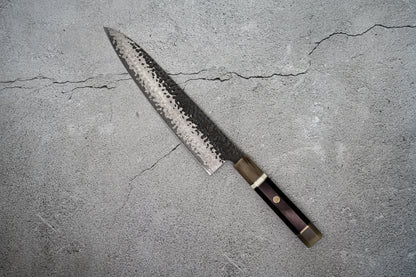 Gyuto Noseto Vg10 67 couches Damascus Tsuchime Finish 230 mm Corne de buffle blanche Bois d'ébène