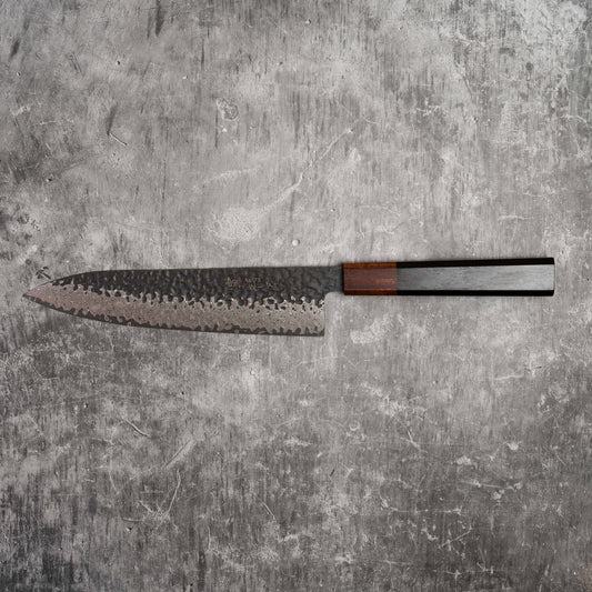Noseto Kuki Gyuto 210 mm 67 couches Damas Tsuchime Finition Bois Pakka Noir