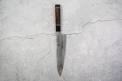 Couteau à lame Noseto Suki Gyuto 210 mm 67 couches Damas martelé avec manche en bois de fer du désert
