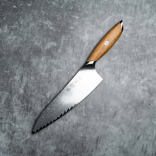 Batsu Gyuto Noseto 210 mm, 73 couches d'acier de Damas avec manche en bois d'olivier