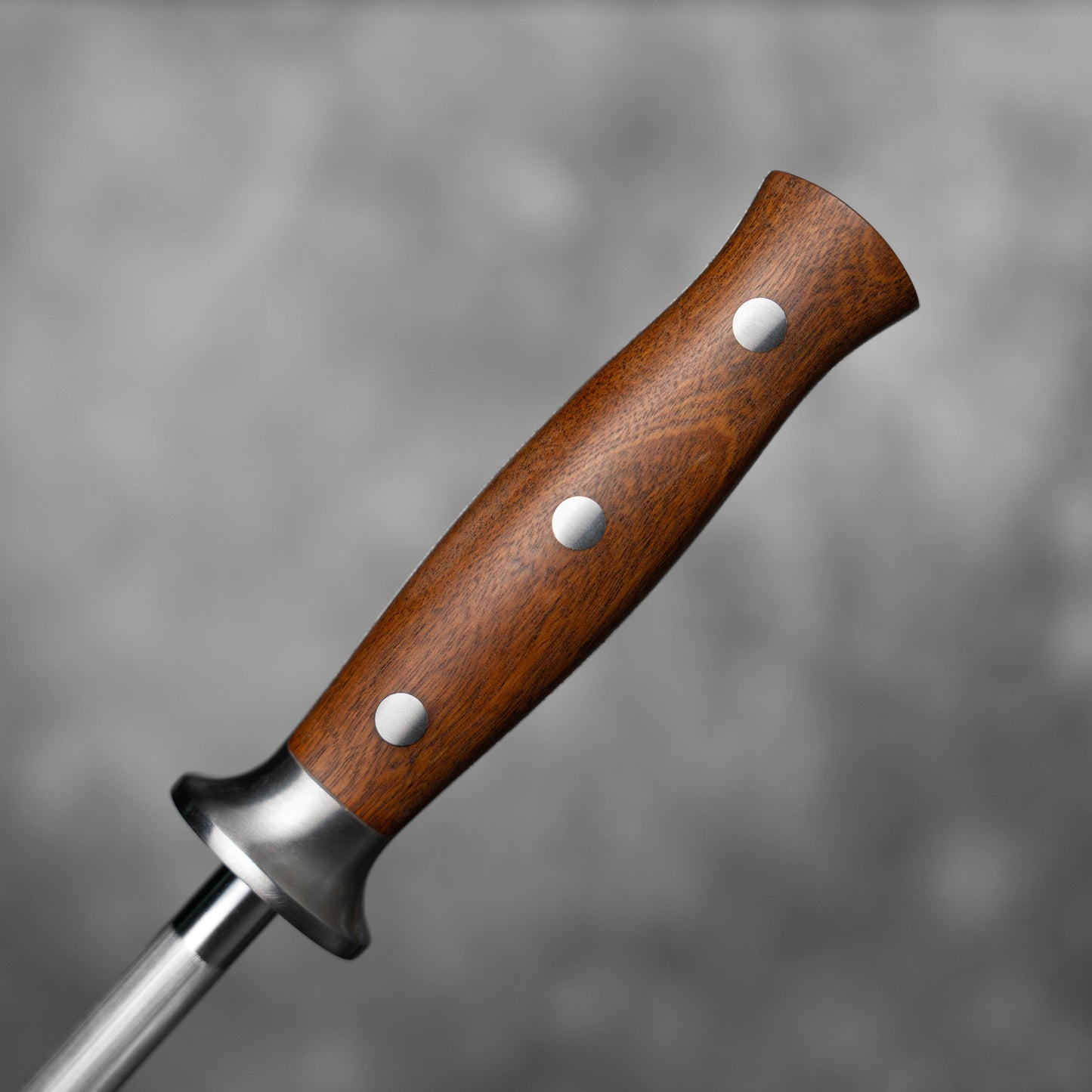 Noseto (aussi appelé Honing Steel Road) 230 mm avec manche en bois rouge