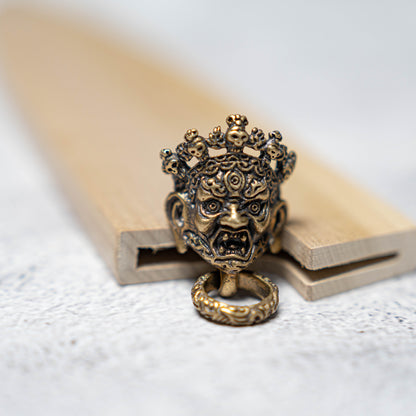 Épingle unique Saya fantôme thaïlandaise