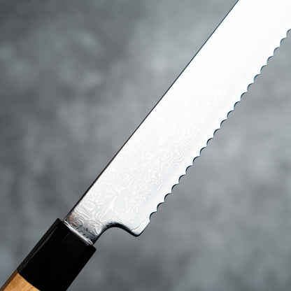 Couteau à pain Noseto Nato 210 mm 67 couches Damas avec bois d'olivier et corne de buffle