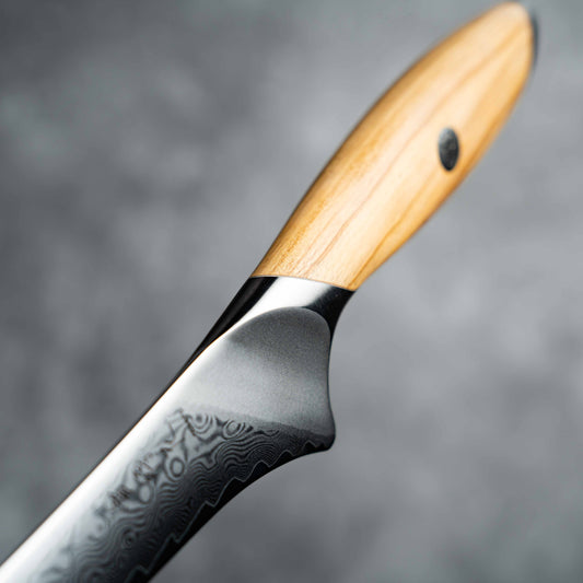 Couteau à désosser/fileter Noseto Batsu 180 mm 73 couches d'acier damas avec manche en bois d'olivier