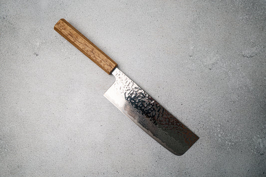 Seisuke Tsukikage AUS10 Migaki Fini Martelé Damas Nakiri Couteau japonais 170mm Manche en chêne