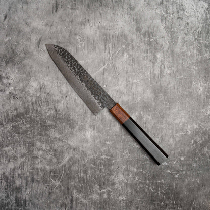 Noseto Kuki Santoku 160mm 67 couches Damas Tsuchime Finition Bois Pakka Noir