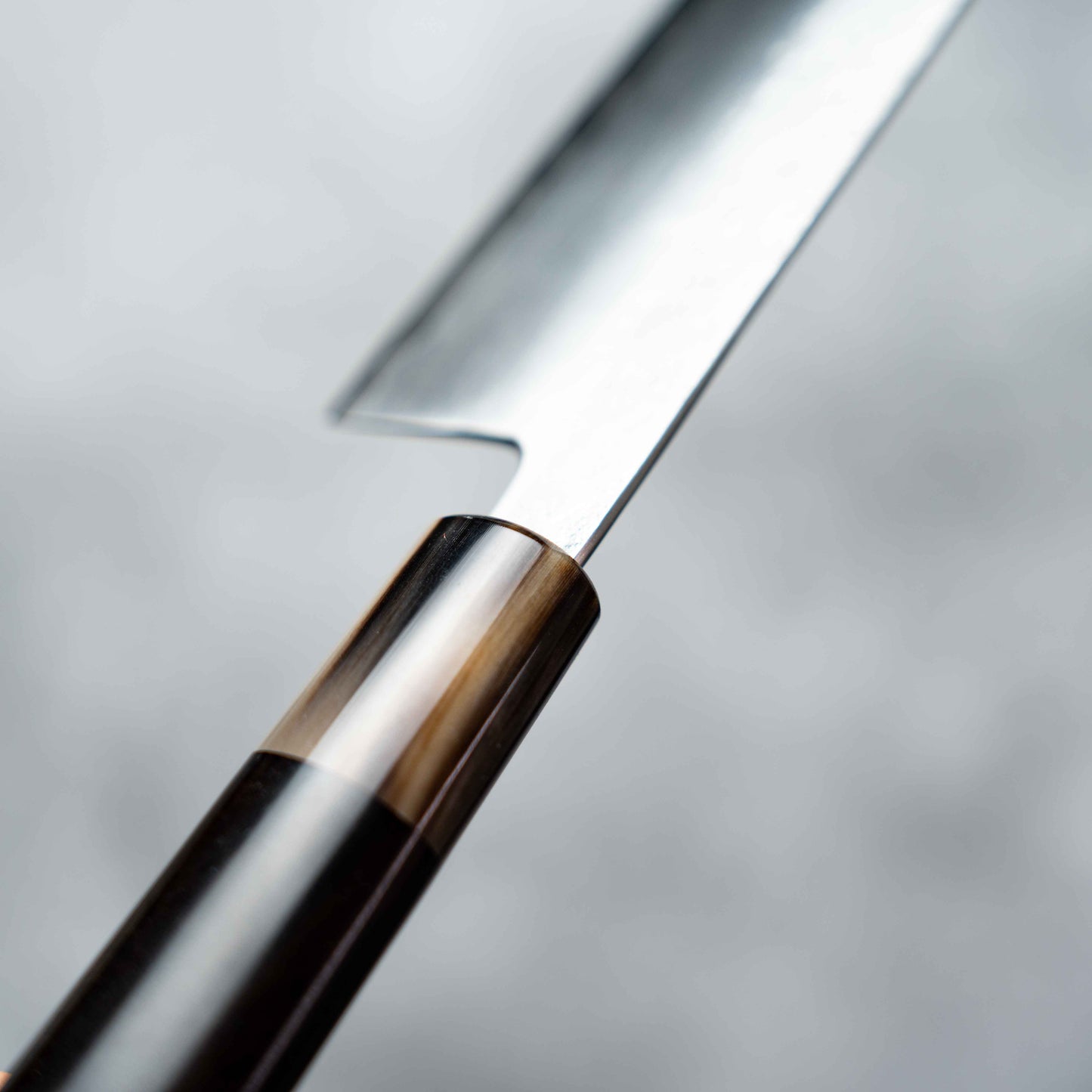 Noseto Ginro Gyuto 240mm 银色锻造 S35Vn 粉末钢，带水牛角和乌木手柄