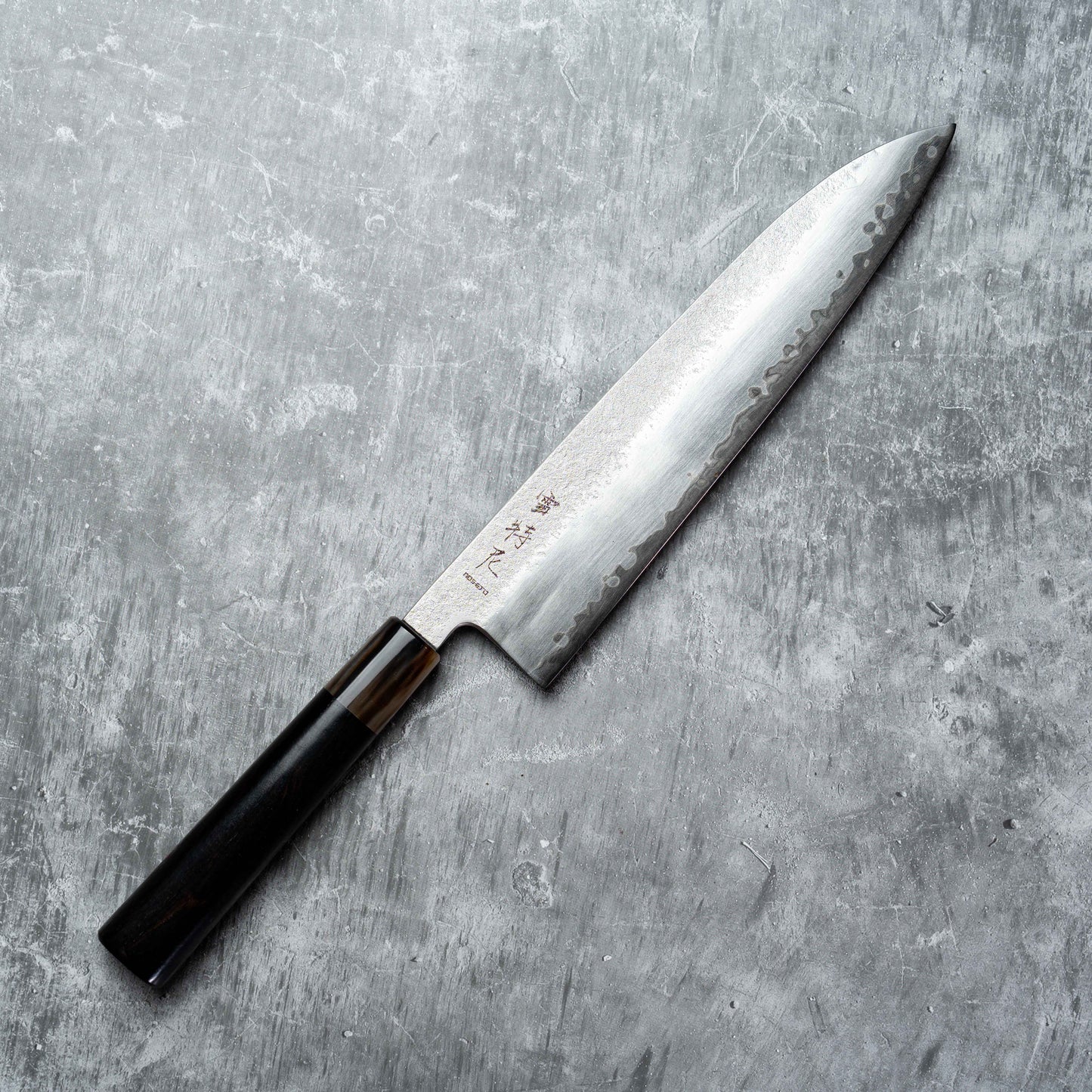 Noseto Ginro Gyuto 240mm 银色锻造 S35Vn 粉末钢，带水牛角和乌木手柄