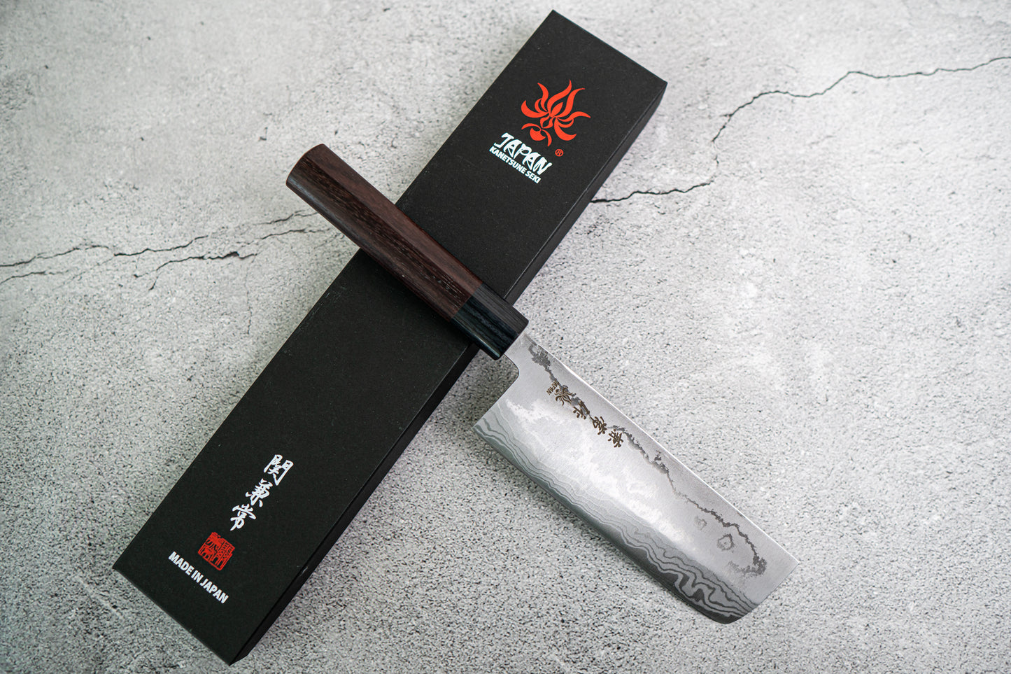Couteau japonais Nakiri Kanetsune Blue Steel n° 2 Damas 165 mm, manche Shitan