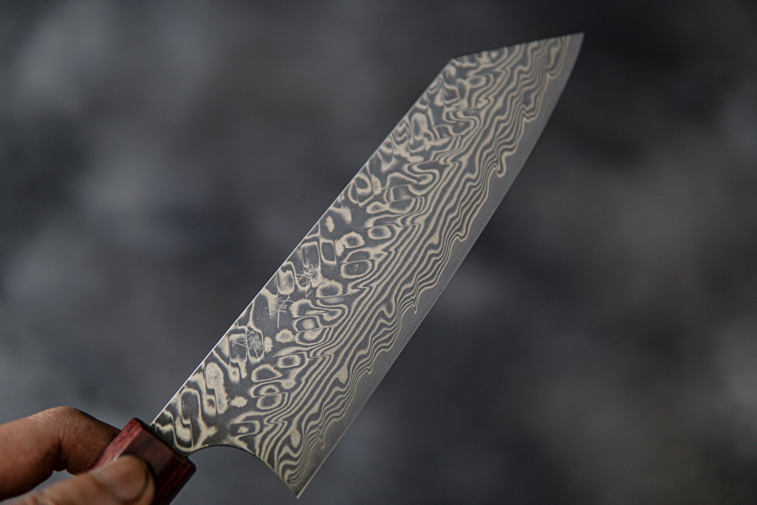 Couteau japonais Yoshimi Kato R2/SG2 Damas Bunka 165 mm, manche Honduras rouge