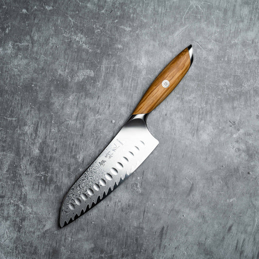 Couteau Santoku Noseto Batsu 180 mm, 73 couches d'acier damas avec manche en bois d'olivier