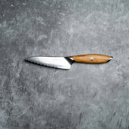 Couteau à lame Noseto Batsu Petty 135 mm, 73 couches, en acier damas avec manche en bois d'olivier