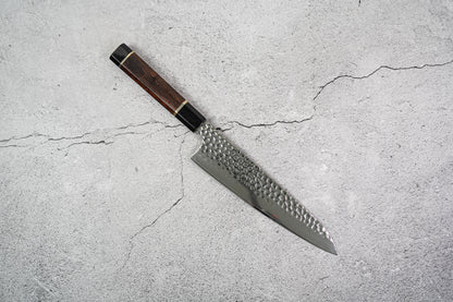 Couteau à lame Noseto Suki Gyuto 210 mm 67 couches Damas martelé avec manche en bois de fer du désert